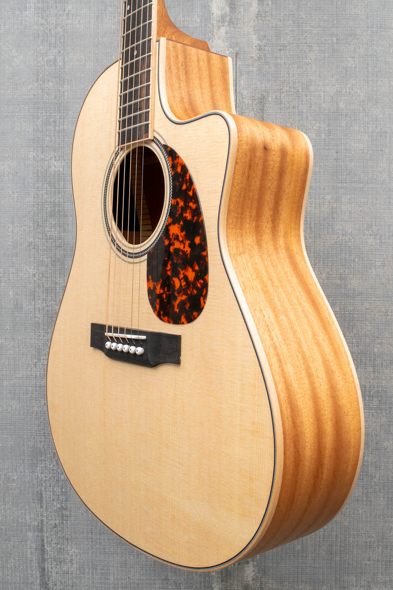 Larrivee LV-03 Mahogany