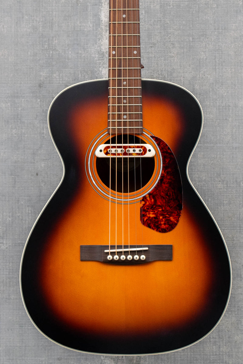 Guild M-240E Troubador VSB