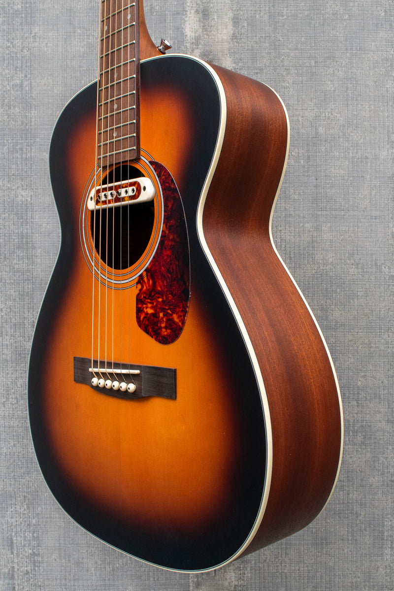 Guild M-240E Troubador VSB