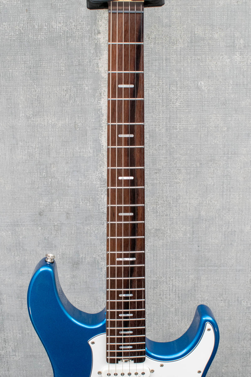 Yamaha Pacifica PACS+ 12 SB Sparkle Blue