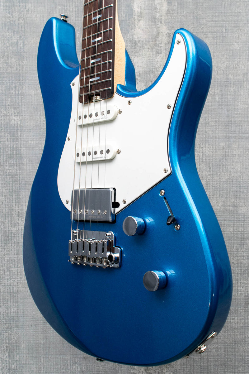 Yamaha Pacifica PACS+ 12 SB Sparkle Blue