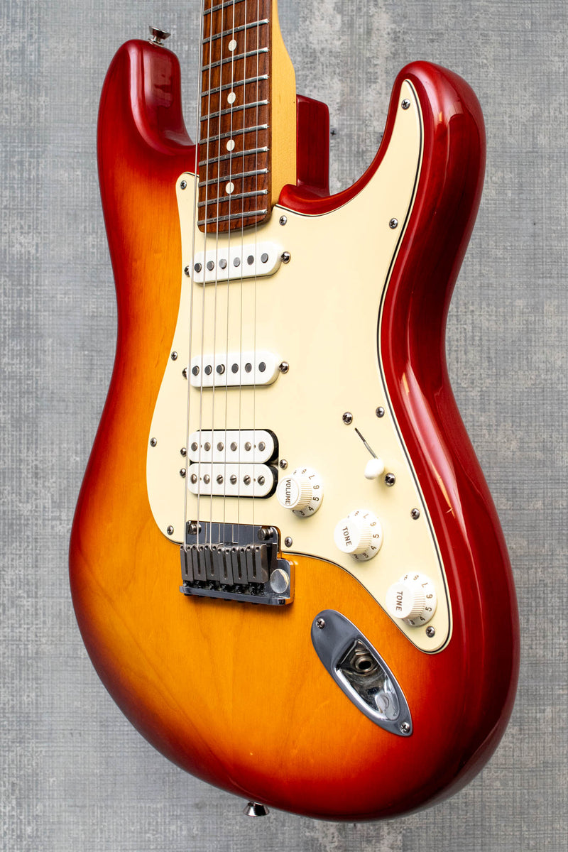 Used Fender American Series Stratocaster HSS 2006 Sierra Sunburst