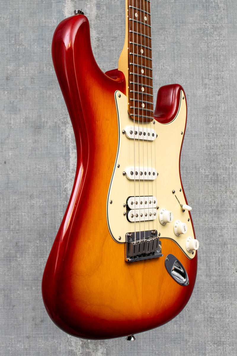 Used Fender American Series Stratocaster HSS 2006 Sierra Sunburst