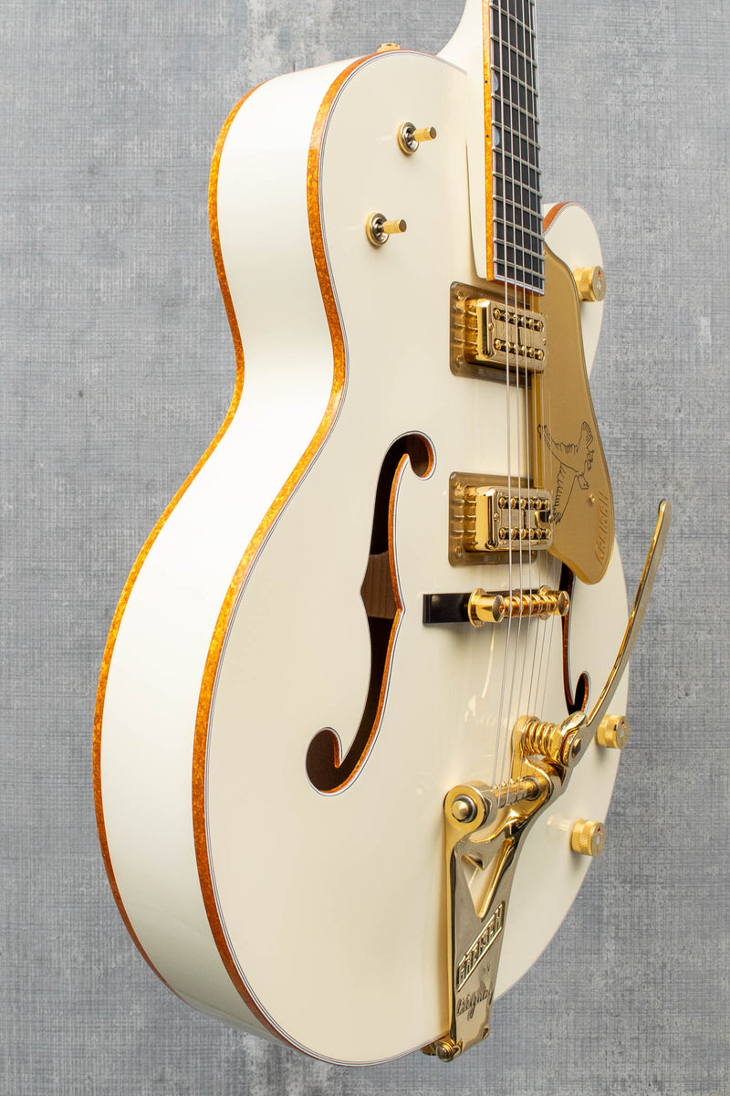 Used Gretsch G6136T-59 Vintage Select Edition '59 Falcon Hollow Body with Bigsby Vintage White