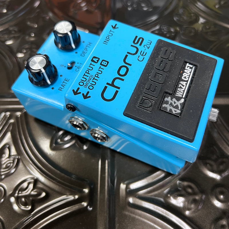 Used Boss CE-2W Chorus