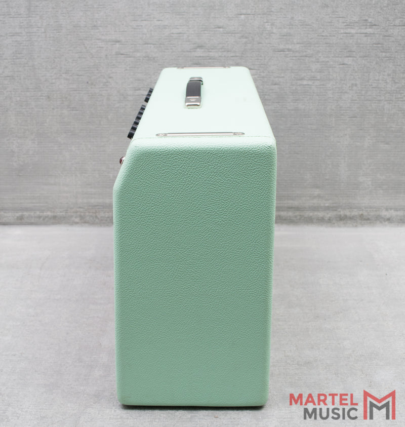 Used Fender Limited Edition '65 Deluxe Reverb - Surf Green