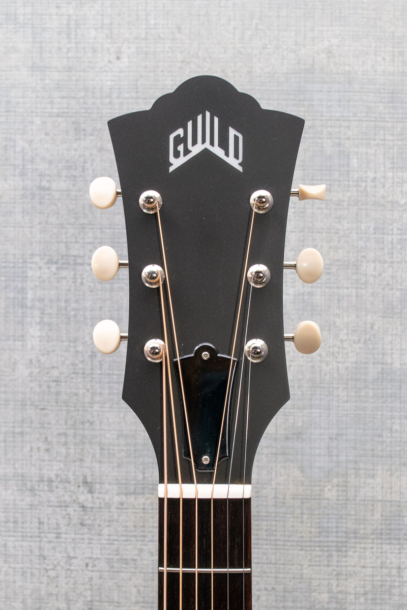 Guild D-20 Natural