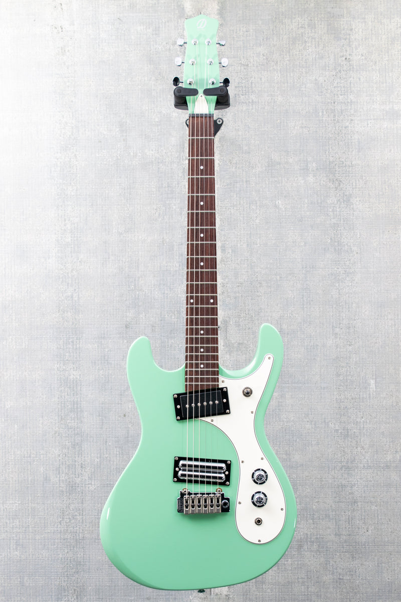 Danelectro '64XT Aqua with Cream Pickguard