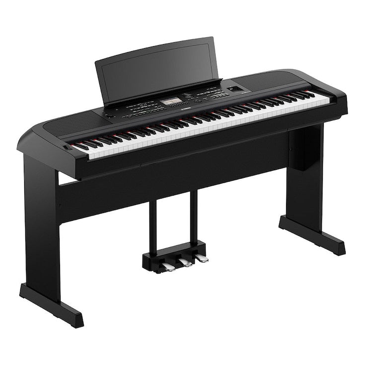 Yamaha DGX670 Black 88-Key Portable Grand