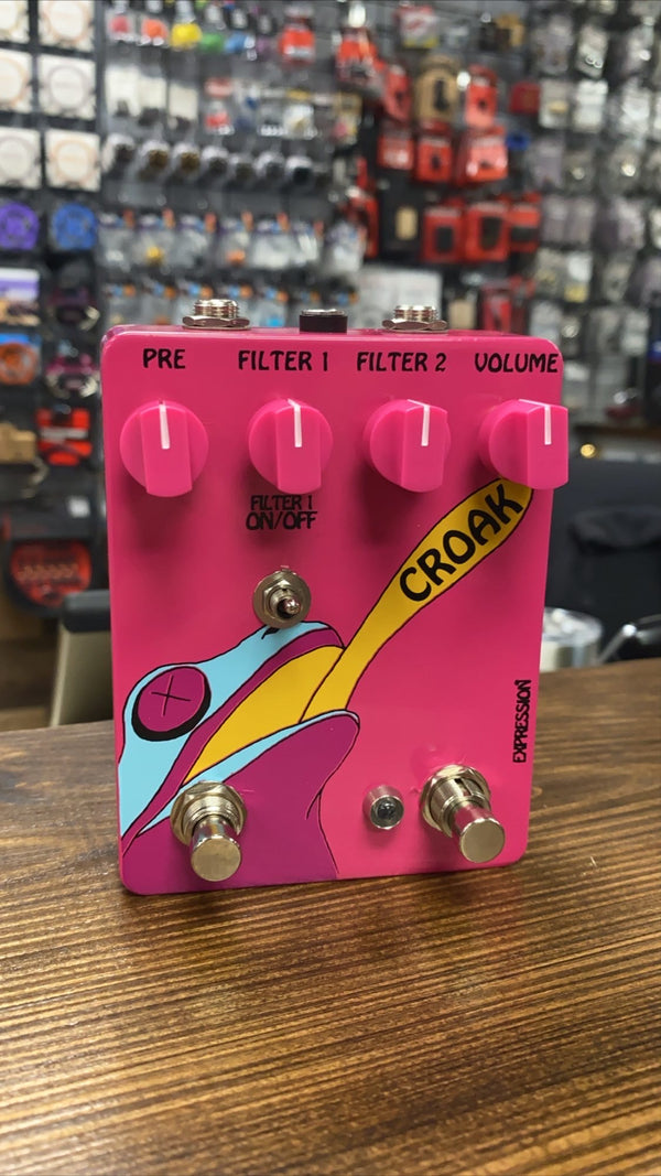 Fuzzrocious Croak Expressive Double Filter Fuzz - Pink