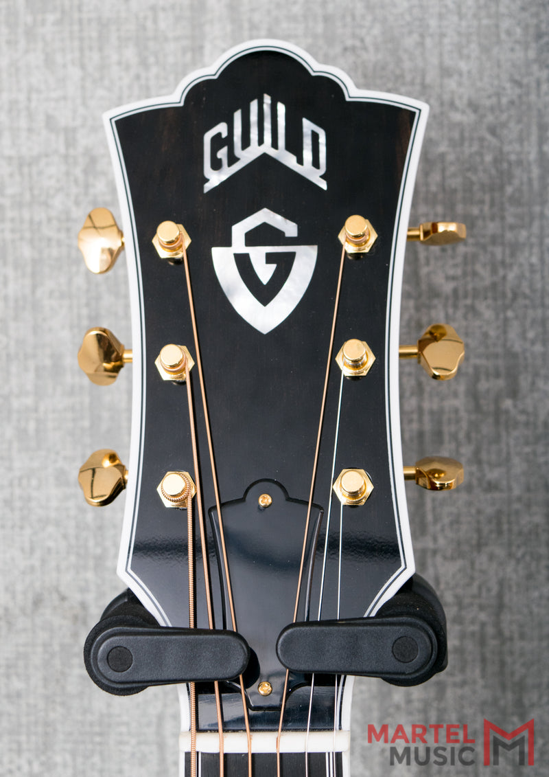 Guild D-55 in Natural